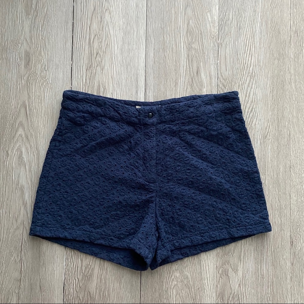Alythea High Rise Navy Eyelet Shorts • Sz Med